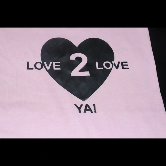 “ Love 2 Love Ya!” Women’s Tank top (pink/Black) - Picture 3 of 6